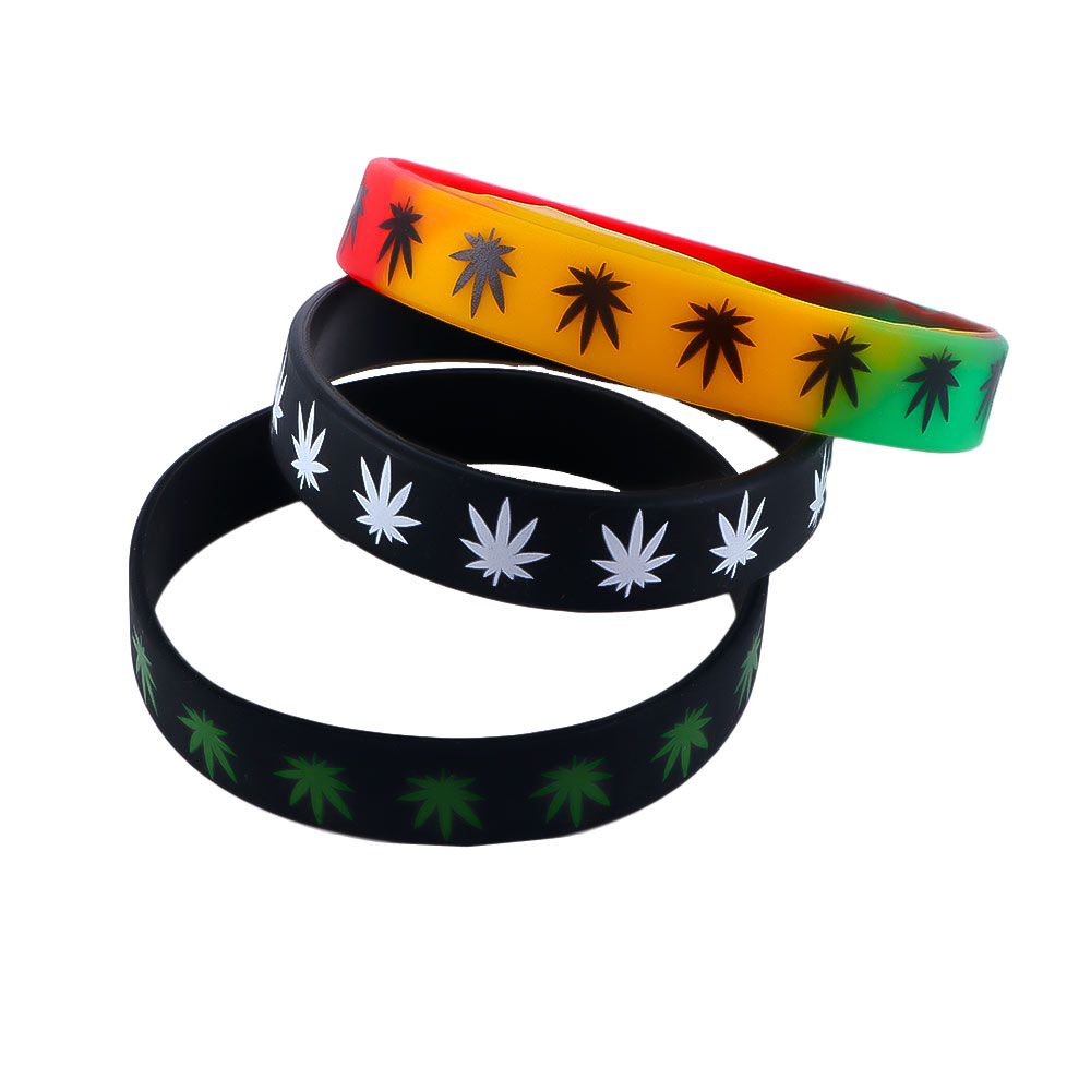 Friend Gift Sports Wristband W – обзор и цена Black Clover Grimoire
