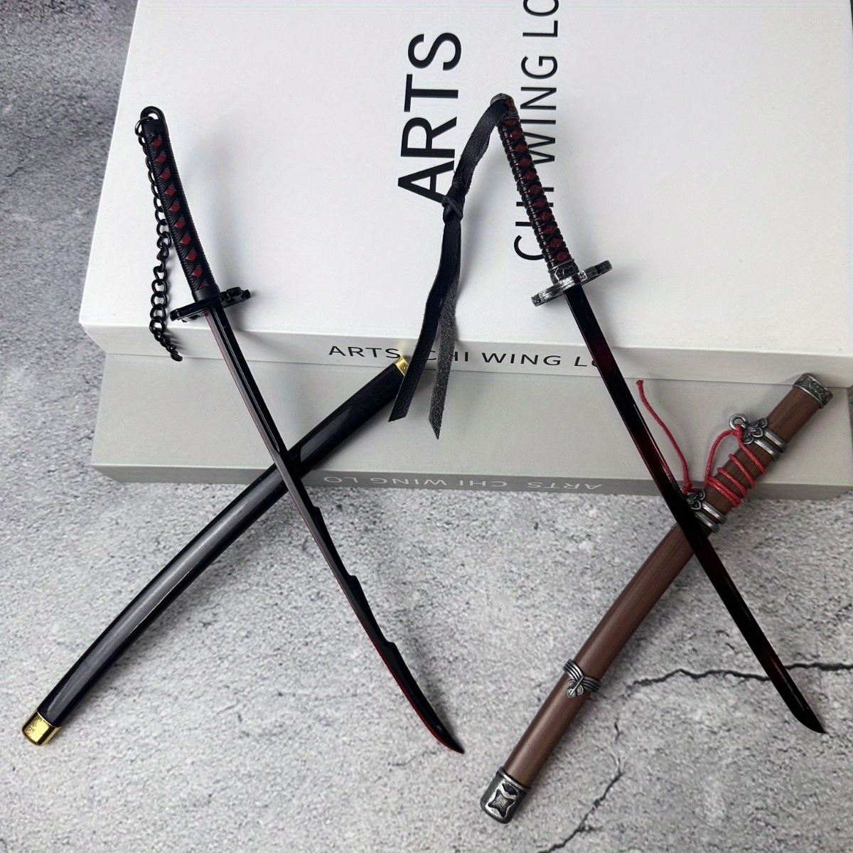 10inch Anime Bleach Katana Aiz – обзор и цена Black Clover Grimoire